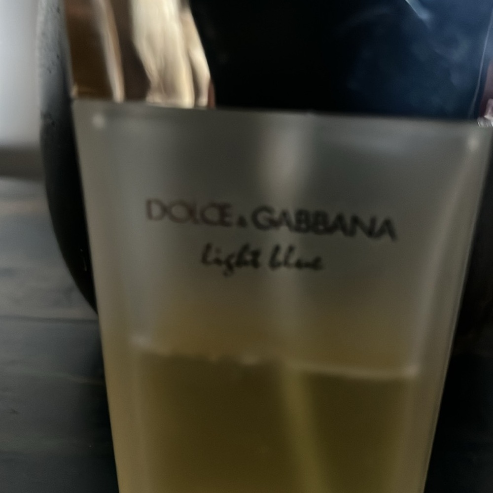 Dolce & Gabanna Light Blue - Picture 2 of 3
